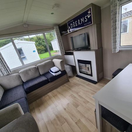 Presthaven Cozy Retreat Lägenhet Prestatyn Exteriör bild