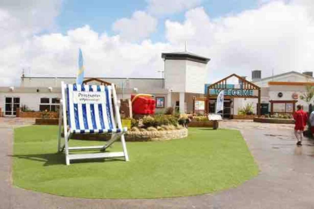 Presthaven Cozy Retreat Lägenhet Prestatyn Exteriör bild