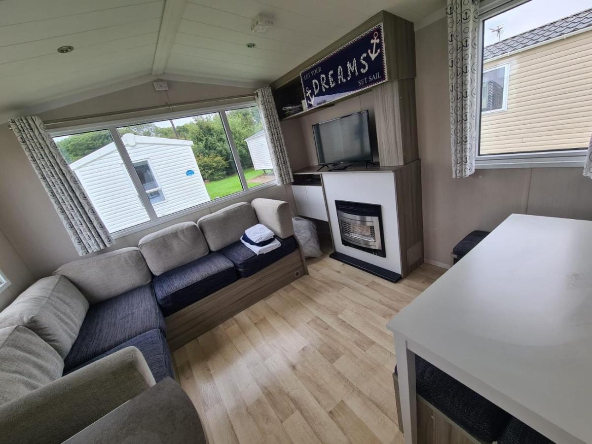 Presthaven Cozy Retreat Lägenhet Prestatyn Exteriör bild